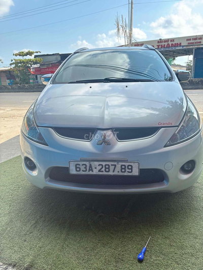 Mitsubishi Grandis 2009 Bạc