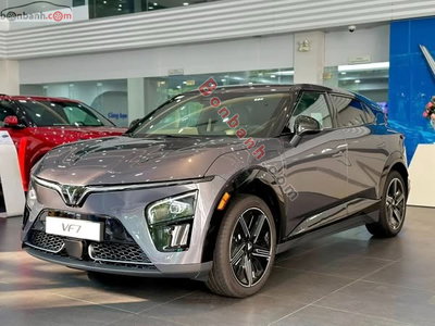 Xe VinFast VF7 Plus 2026