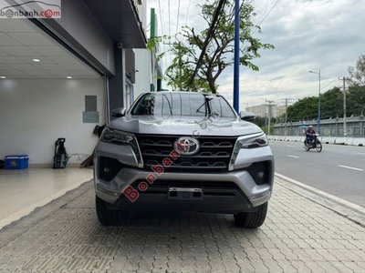 Xe Toyota Fortuner 2.4L 4x2 AT 2024