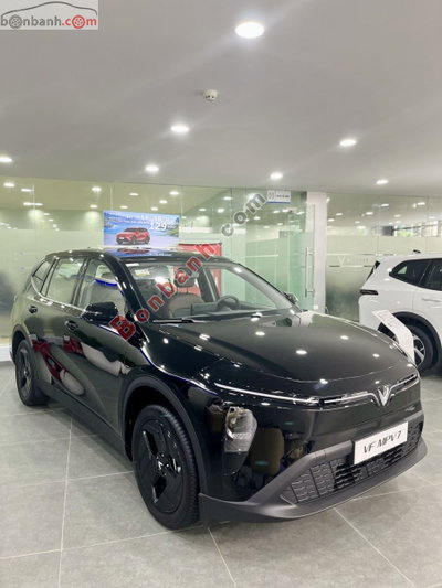 Xe VinFast VF MPV 7 AT 2026