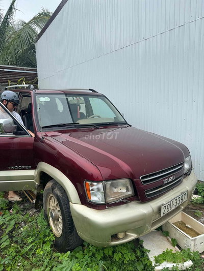 Isuzu Trooper 2004 Số sàn Đỏ