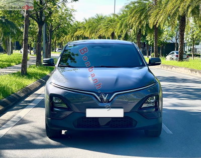 Xe VinFast VF6 Eco 2025