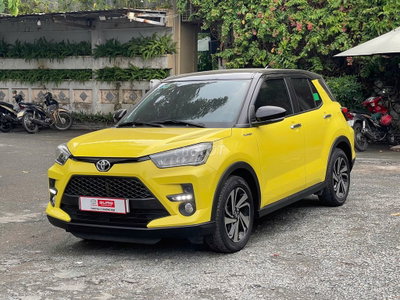Toyota Raize 1.0 Turbo 2024 Vàng cá tính, giá tl