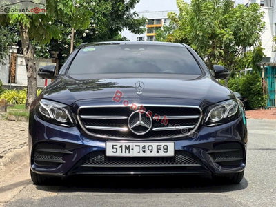 Xe Mercedes Benz E class E300 AMG 2020