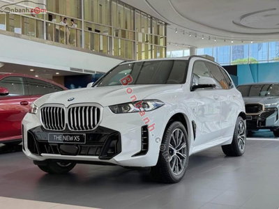 Xe BMW X5 xDrive40i M Sport 2025