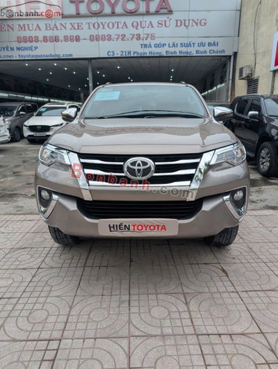 Xe Toyota Fortuner 2.4G 4x2 AT 2019