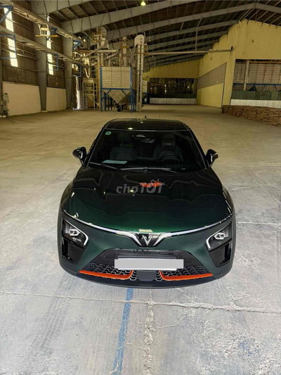 Xe điện VinFast VF7 Plus 2025 Xanh
