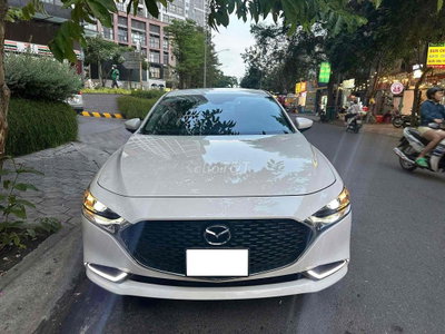 Mazda 3 Luxury Trắng 79045 km