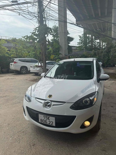 Mazda 2 2011 Trắng Tự động