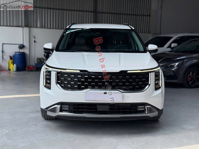 Xe Kia Carnival Premium 2.2D 8S 2024