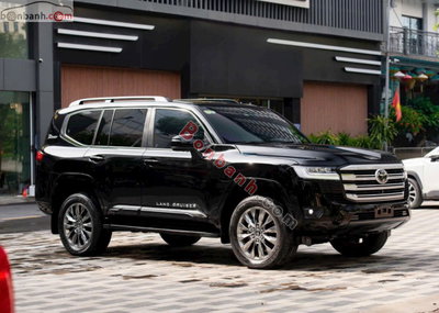 Xe Toyota Land Cruiser 3.5 V6 2025