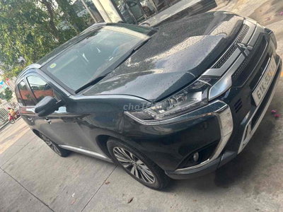 Mitsubishi Outlander CVT 2022 69.000km Xám