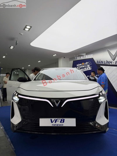 Xe VinFast VF8 Plus 2026