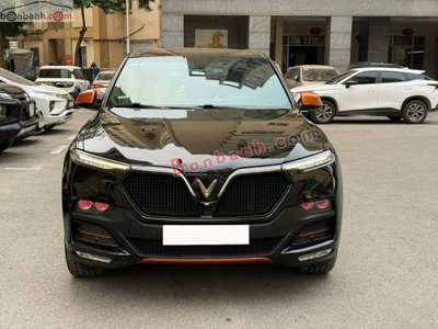 Xe VinFast Lux SA 2.0 Base 2.0 AT 2020