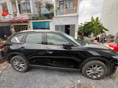 Mazda CX-5 2021 2.0 Premium Đen