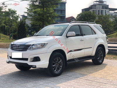 Xe Toyota Fortuner TRD Sportivo 4x2 AT 2016