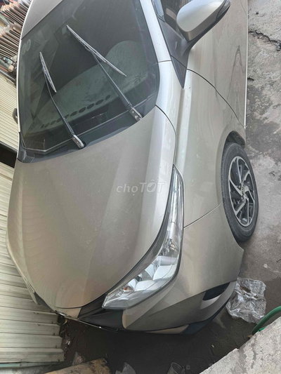 Toyota Vios 2022 Số sàn Nâu vàng