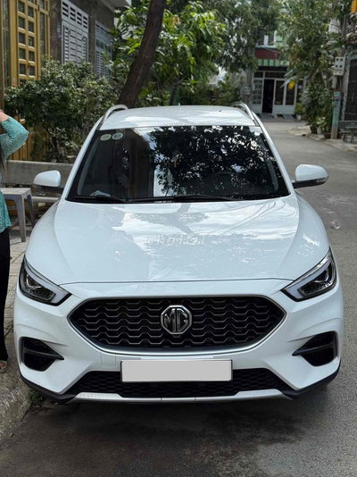 MG ZS Std 2025 Trắng 22.000 km