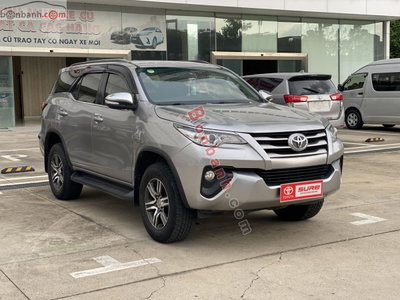 Xe Toyota Fortuner 2.4G 4x2 MT 2017