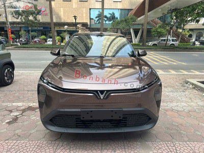 Xe VinFast VF MPV 7 AT 2026