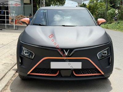 Xe VinFast VF7 Plus AWD 2024