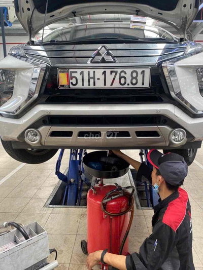 Mitsubishi Xpander Trắng 7 chỗ