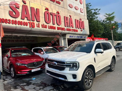 Xe Ford Everest Platinum 2.0L 4x4 AT 2025