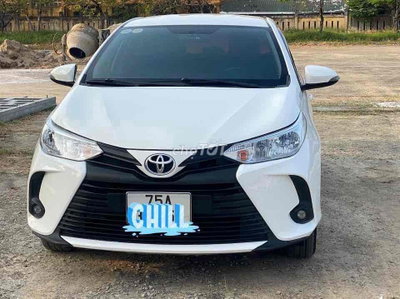 Toyota Vios Số sàn Trắng