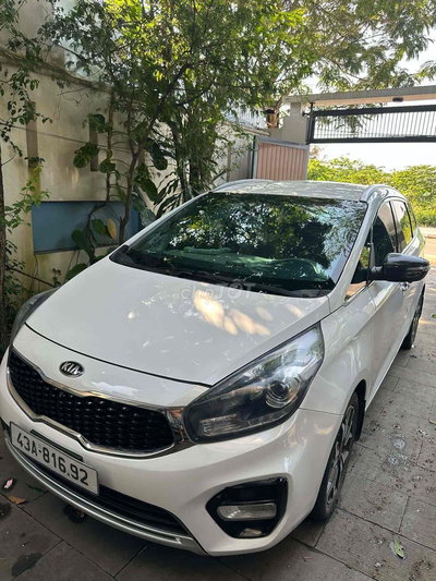 Kia Rondo 2017 Trắng 100000 km