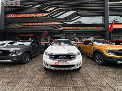 Xe Ford Everest Titanium 2.0L 4x2 AT 2019
