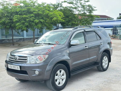 Xe Toyota Fortuner 2.7V 4x4 AT 2009