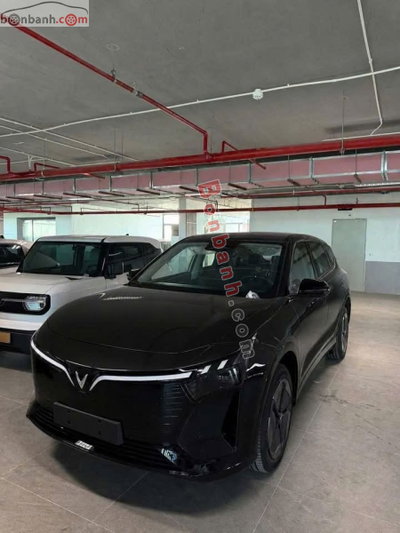 Xe VinFast VF8 Plus 2026