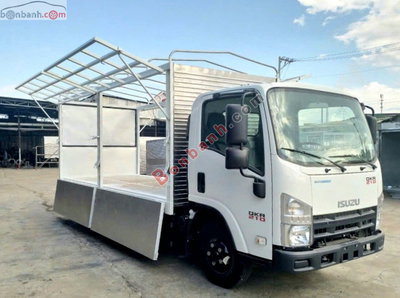 Xe Isuzu QKR 1.9T Thùng vỉ chống 2026