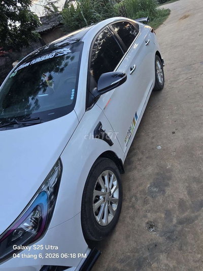 Hyundai Accent 2021 1.4 MT PE Trắng