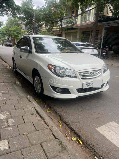 huyndai avante 2015 .1.6 mt