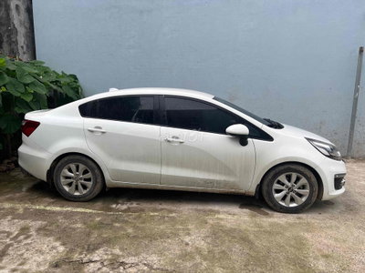 Kia Rio 2015 Trắng Số sàn 20 vạn