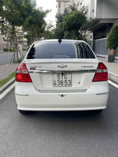 Chevrolet Aveo 2017 Trắng 80.000 km