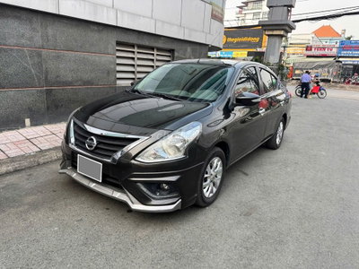 Nissan Sunny Premium model 2019 số tự động
