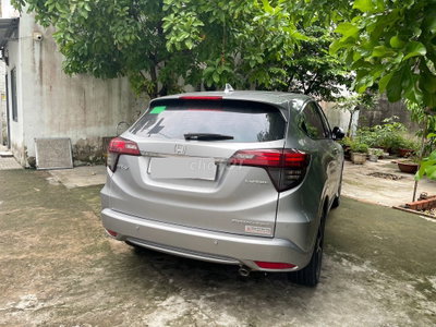 Honda HR-V 2021 L Bạc