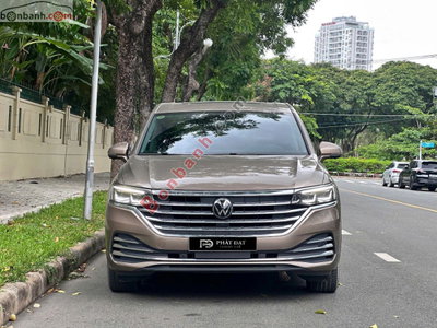 Xe Volkswagen Viloran Luxury 2025
