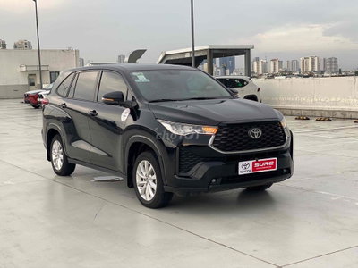 Toyota Innova Cross 2.0V 2025 32000 km Đen