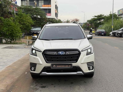 Subaru Forester IS Eyesight 2024 Trắng