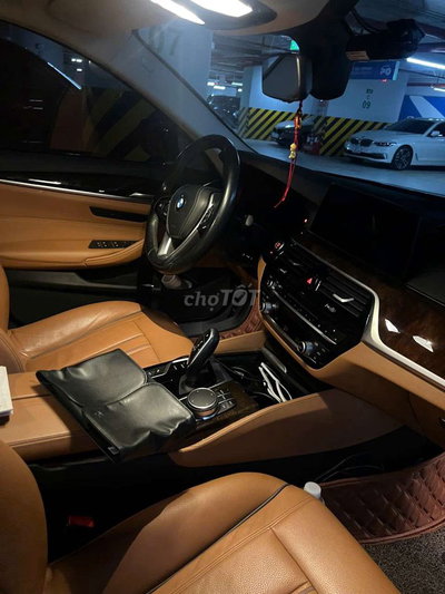 BMW 530i 2020 Đen 70000 km