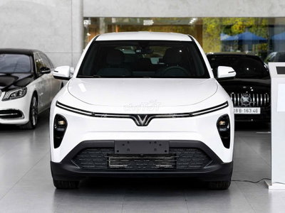VinFast VF MPV7 7 Chỗ – Tặng 15 Triệu + Voucher 3%
