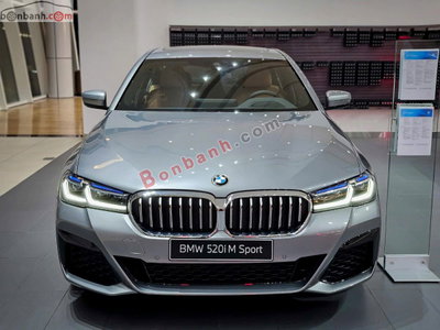 Xe BMW 5 Series 520i M Sport 2023