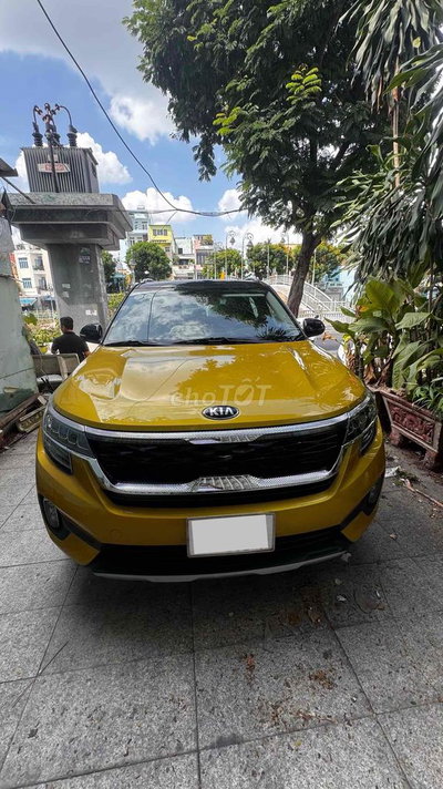 Kia Seltos 2021 1.4turbo Premium Vàng