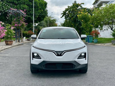VF6 ECO 25 - FREE SẠC KGH - 24.000KM
