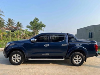 Nissan Navara Xanh 5 chỗ Tự động