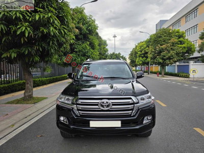 Xe Toyota Land Cruiser VX 4.6 V8 2013