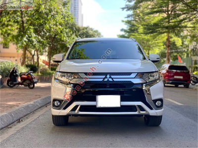 Xe Mitsubishi Outlander 2.0 CVT 2022
